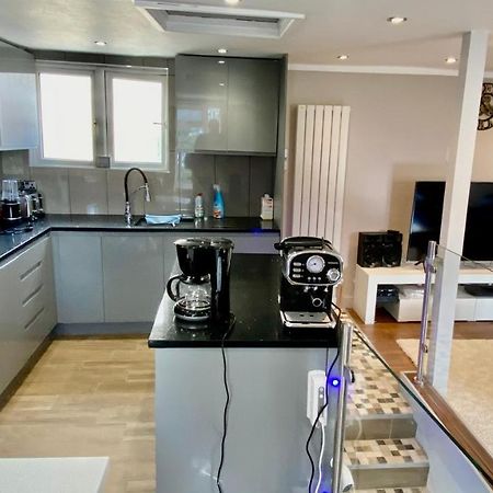 Modern Stylish Apartment At Brighton Station Экстерьер фото