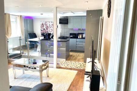 Modern Stylish Apartment At Brighton Station Экстерьер фото